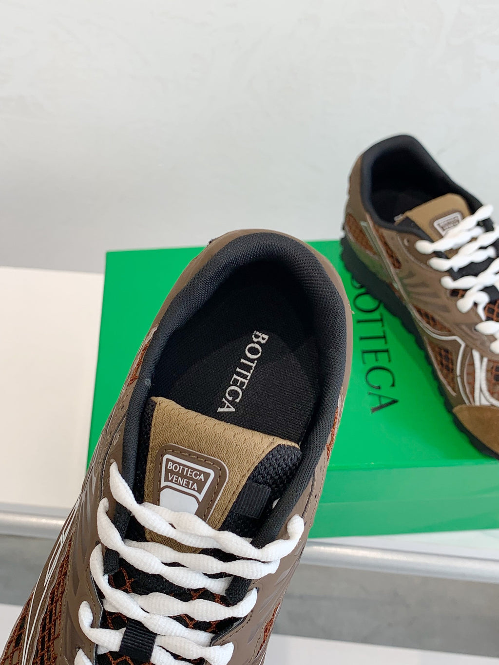 Brown Bottega Veneta