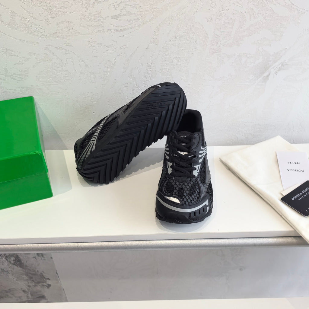 Black Bottega Veneta
