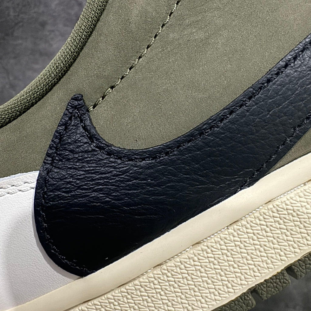 Jordon 1 Travis Scott Olive