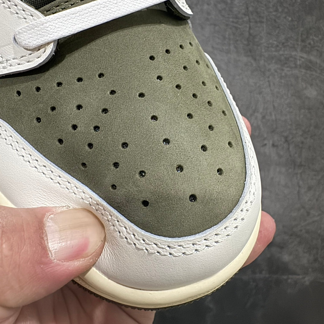 Jordon 1 Travis Scott Olive