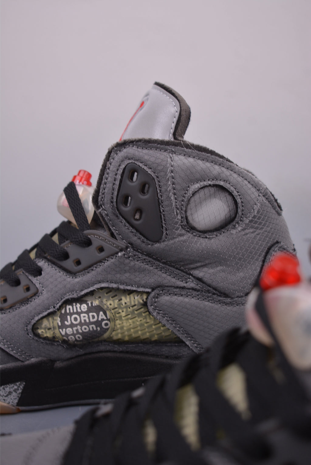 Jordan 5 Retro x Off-White Gray